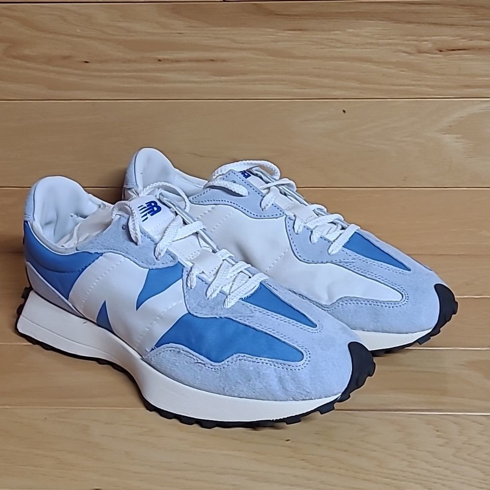 New Balance 327 Sky Columbia Blue White Mens Shoe Sneaker MS327LC1 - Picture 2 of 13